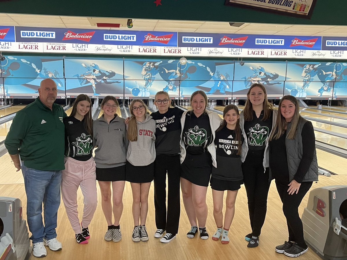 Lady Knight bowlers qualify for Nordonia’s first ever state bowling tournament!