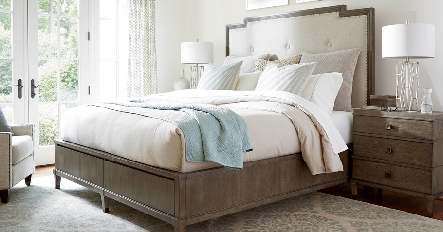 HomeThangs's tweet image. Buying a new area rug can be stressful - especially when it comes to figuring out how big it should be. Check out our new guide to choosing your next area rug and find out when size matters - and when it's more important how you use it: bit.ly/41zxNUD #interiordesign