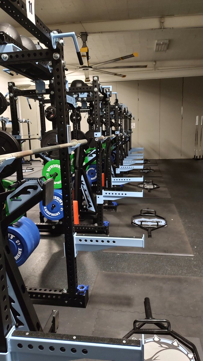 BuenaFootball's tweet photo. Newly upgraded! Best weight facility in the city and one of if not the top in Ventura County!

The momentum continues to grow at @BuenaAthletics ! https://t.co/rlIIxakQfp
