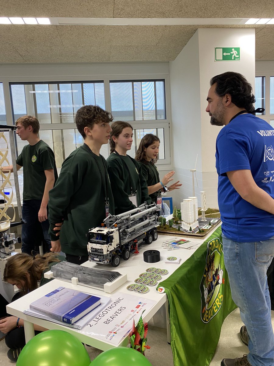 Legotronic Beavers tweet media