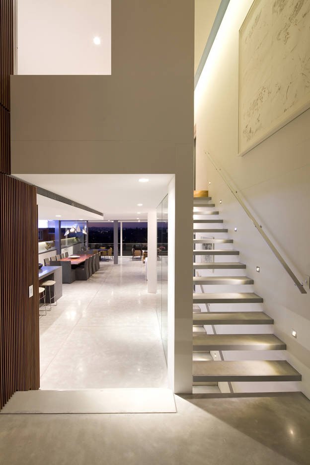 What would you say is this unique home's most interesting feature? #homestyle #archi  cpix.me/a/164611475