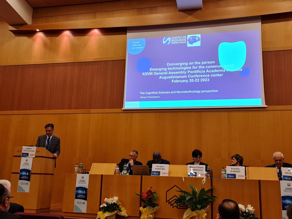 CarraraNeuro's tweet image. Hervé Chbeiweiss at @PontAcadLife on #converging #technologies from the #Cognitive sciences 👇
#neuroethics #neurobioethics