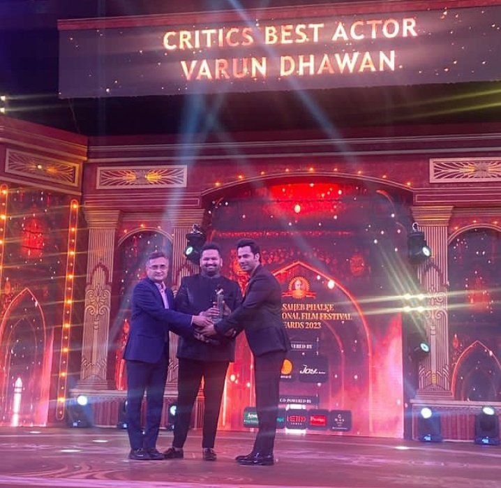 varundvnshades's tweet photo. Best Actor Critics for #Bhediya at Dadasahen Phalke International Film Festival Awards 2023 🤍
yes he deserves it in every way of sense. literally so happy &amp; proud. congratulations @Varun_dvn https://t.co/WhuxVhjxU3