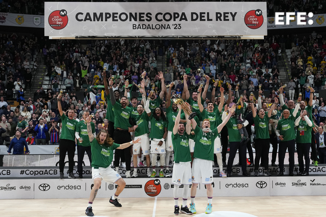 EFEdeportes's tweet photo. #ÚLTIMAHORA | 🏆 La #CopACB 2024 se celebrará en Málaga. https://t.co/9WELQZ0TXO