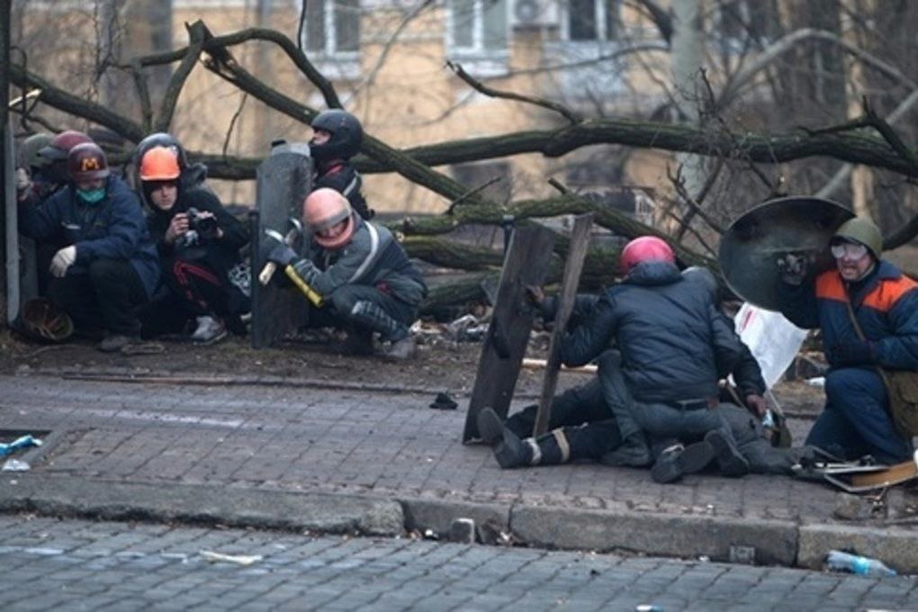 BPartisans's tweet photo. #pilules de mémoire
Aujourd'hui, c'est le 9e anniversaire du massacre de Kiev, lorsque des tireurs d'élite "inconnus" ont tiré sur des dizaines de personnes. C'était le point culminant du coup d'État. 
1/6 https://t.co/DC8x4J28Jk