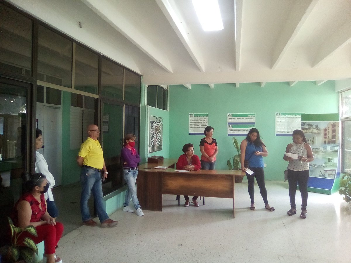 villacons's tweet photo. 👉 Realizan matutino en @villacons de #VillaClara, donde la Dirección de Organización y Control intercambió con los trabajadores acerca de las efemérides históricas de febrero y las principales noticias del acontecer nacional e internacional. #MejorEsPosible #JuntosPorVillaClara https://t.co/PMDntMOfyu