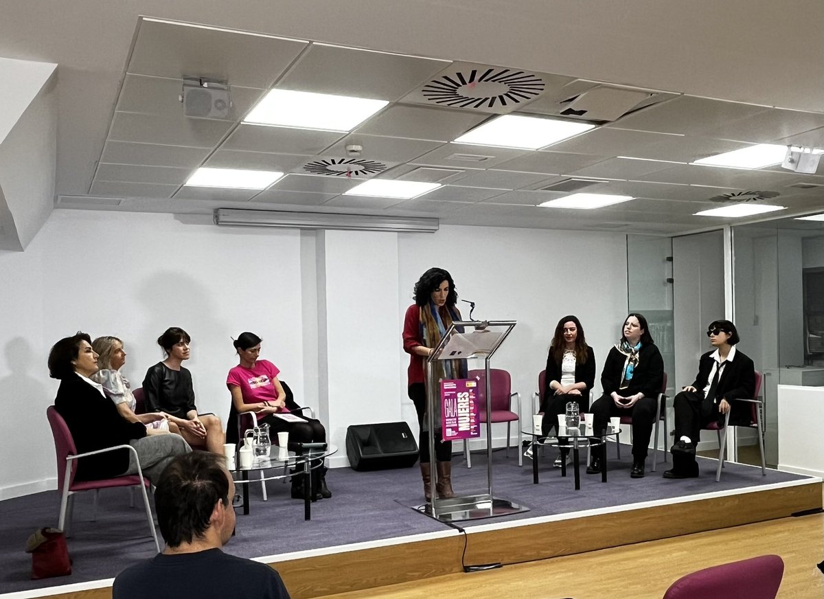 TempoMusicae's tweet photo. Presentación a medios de la #GalaMujeres, un evento homenaje a las mujeres artistas en las diferentes disciplinas escénicas #musica #cine #teatro #danza organizado por @InstMujeres que se celebrará el próximo domingo 26 en el @TeatroZarzuela https://t.co/K5NcDRRE5T
