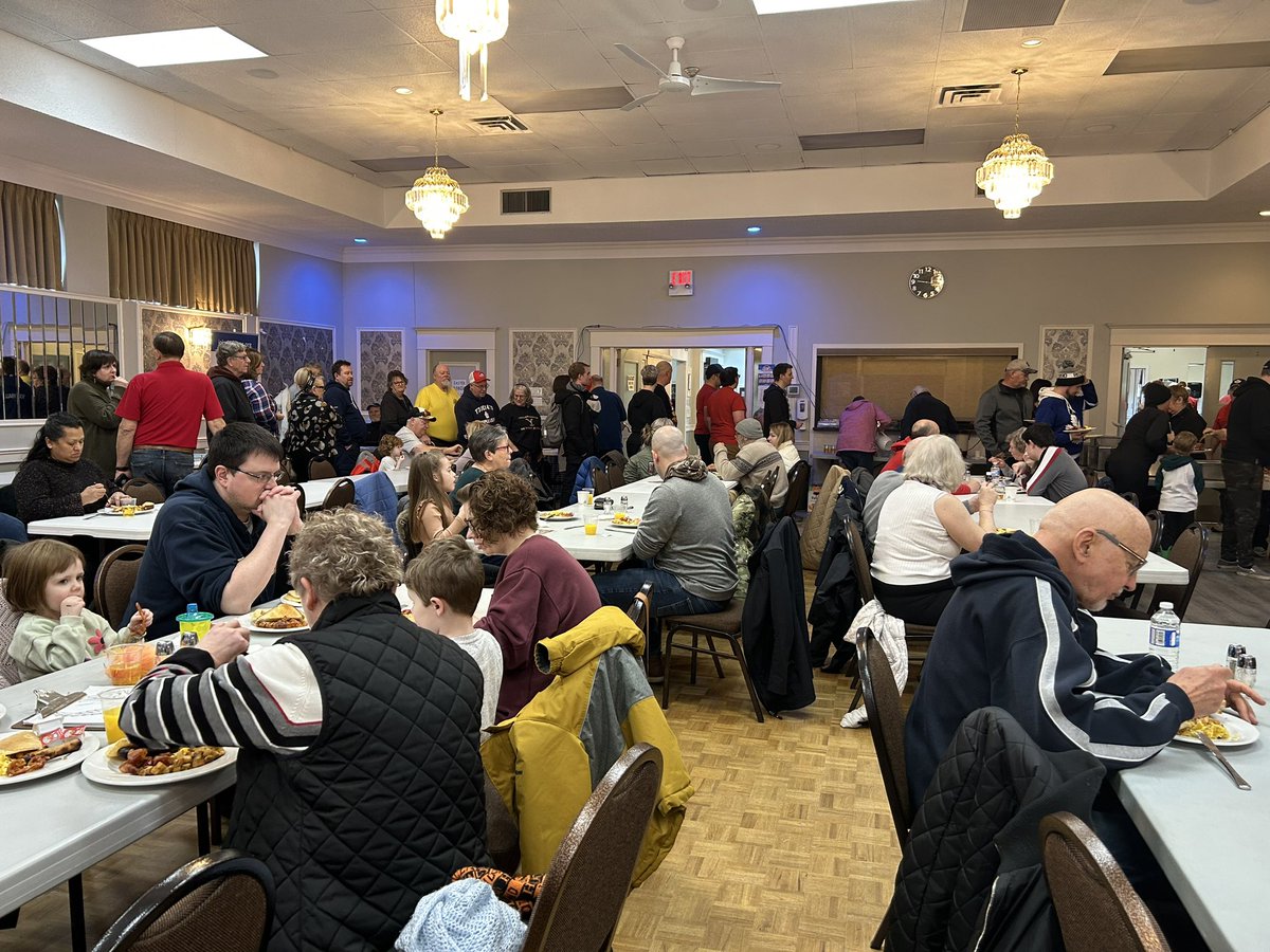 MatSiscoe's tweet photo. Shout out to the Grantham Lions club for a great breakfast this #FamilyDay morning! Enjoy the day, folks! https://t.co/XMXUaV4zXq