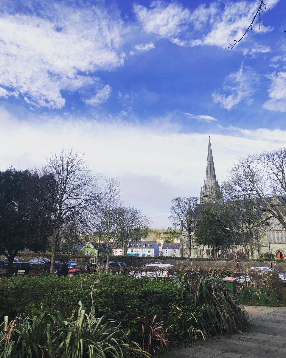 StudyAbroad_IE's tweet photo. A beautiful day trip to Clonakilty with our UCC Students☀️

Famous today for it’s delicious pudding, a quaint town steeped in history and gorgeous views. We visited the home of Michael Collins and the West Cork Railway Village 🚂

#studyabroad #ifsaireland #clonakilty https://t.co/kLPoLE0Qq6