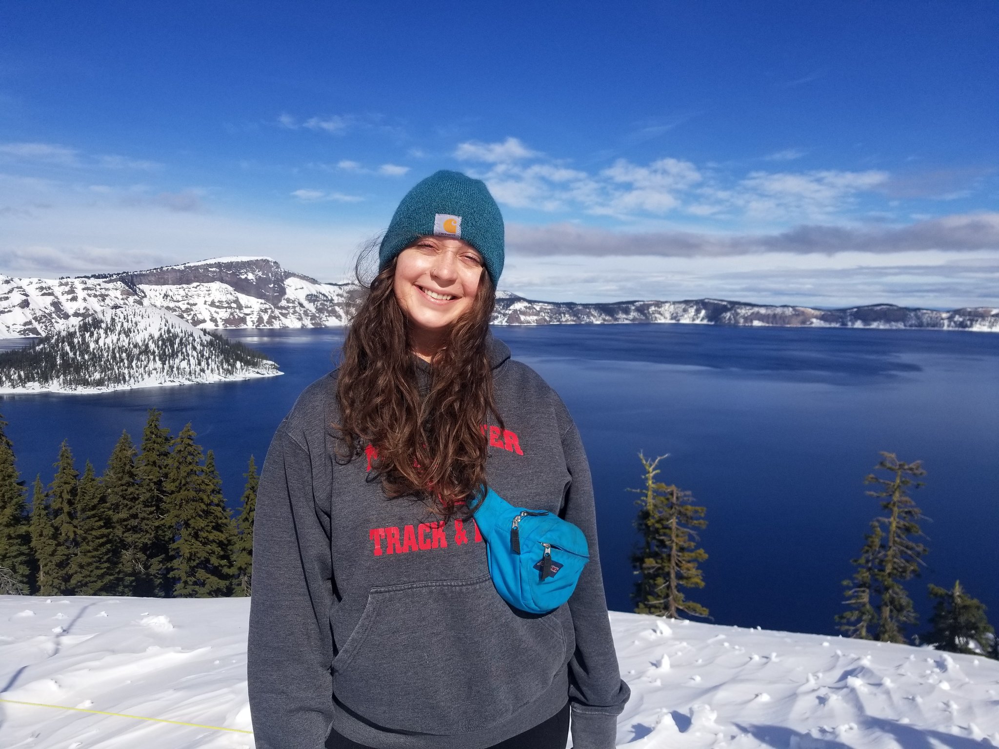 TW Pornstars - 1 pic. Emma Banks 🍑. Twitter. First time at Crater Lake