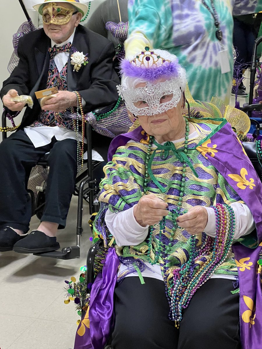 FrancoisBend's tweet photo. Happy Lundi Gras Y’all!!! From our Krewe of Francois! 💚💜💛
https://t.co/PEY0q2a2JS
#Francoisbend #gonzalesla #assistedliving #mardigras https://t.co/KB15f5JcwX