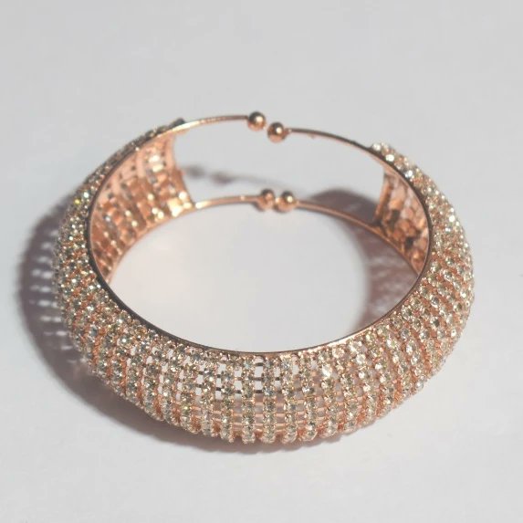 shinzocart's tweet image. Alloy Rose gold bangle for Girls 
249/- Only

Free Delivery
Cash On Delivery Available 
10 Days Return 

Follow us @shinzocart

#alloy #shinzocart
#shinzovlogs #aninzo
#metal #anni #crystal
#bangle #girlsbangle
#modernbracelet #products
#viral #viralpics
#rosegold #rosegoldbangle