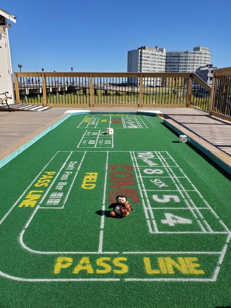 PuttingPenguin's tweet image. We got ourselves a new review today!  Got around to writing about our trip to North Beach Mini Golf in Atlantic City last summer.  

#Minigolf #MiniatureGolf #MinigolfMonday #CourseReview #AtlanticCity 

theputtingpenguin.com/files/minigolf…