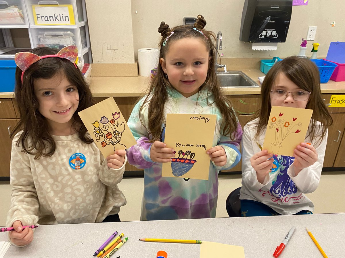 SunnyvaleES's tweet image. Kindness Week in art at SES
#BeARaider #RaidersRise