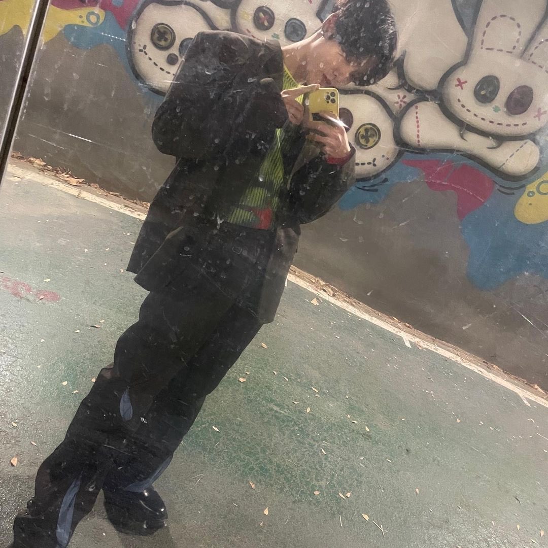 KEVWlN's tweet photo. How is ROAR? I hope you all enjoyed our new drop. 🤍 For those who have watched our MV, what do you think about it? https://t.co/A1YETRv4Rg