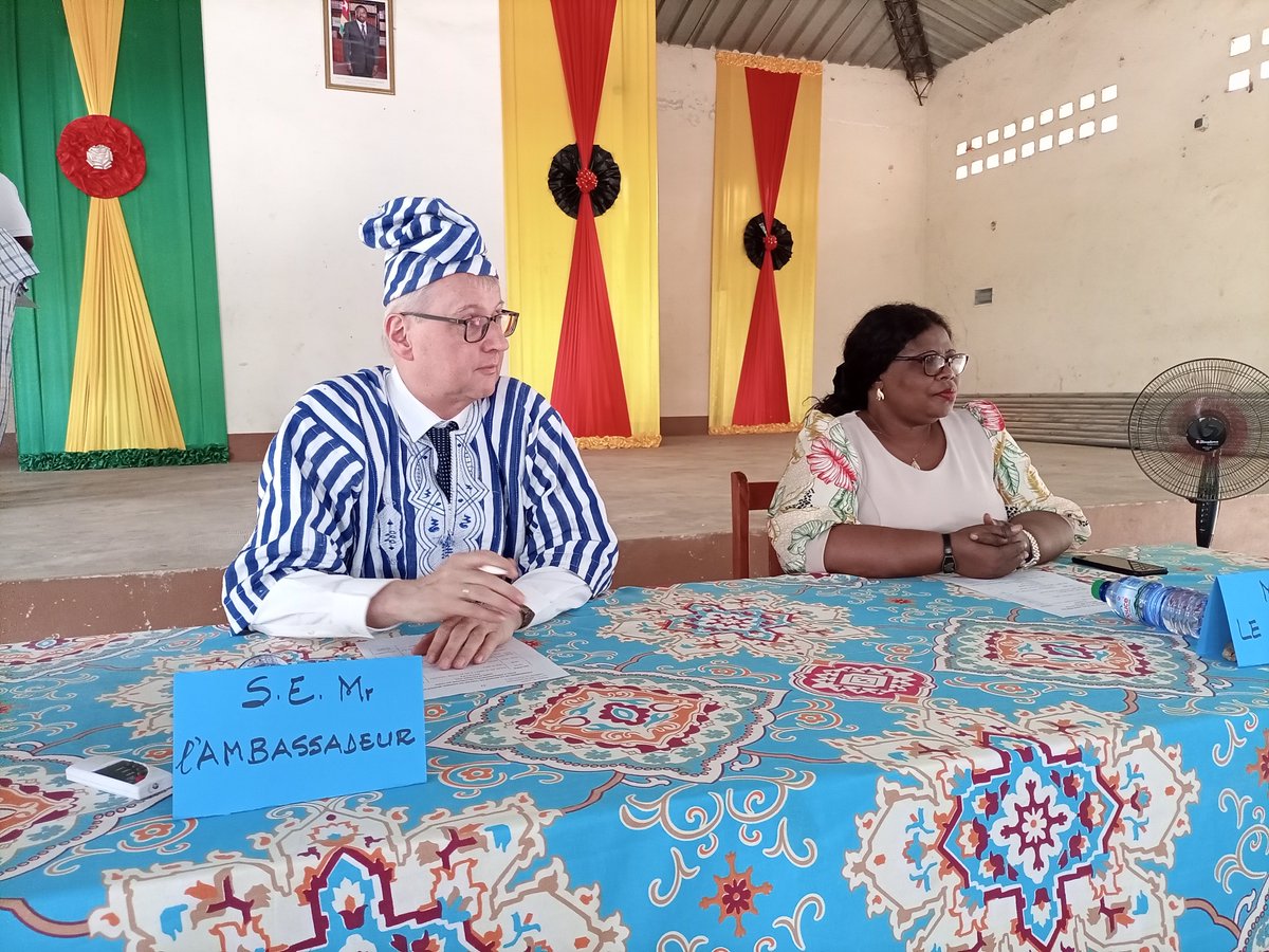 AtiotaTouni's tweet photo. Nous avons l'honneur de recevoir ce 20.02.22 Son Excellence Monsieur l’Ambassadeur d’Allemagne au Togo, #Matthias #Veltin à Defalé.
#Ambassade #Allemagne
#Defalé https://t.co/q3tZmVyXPv