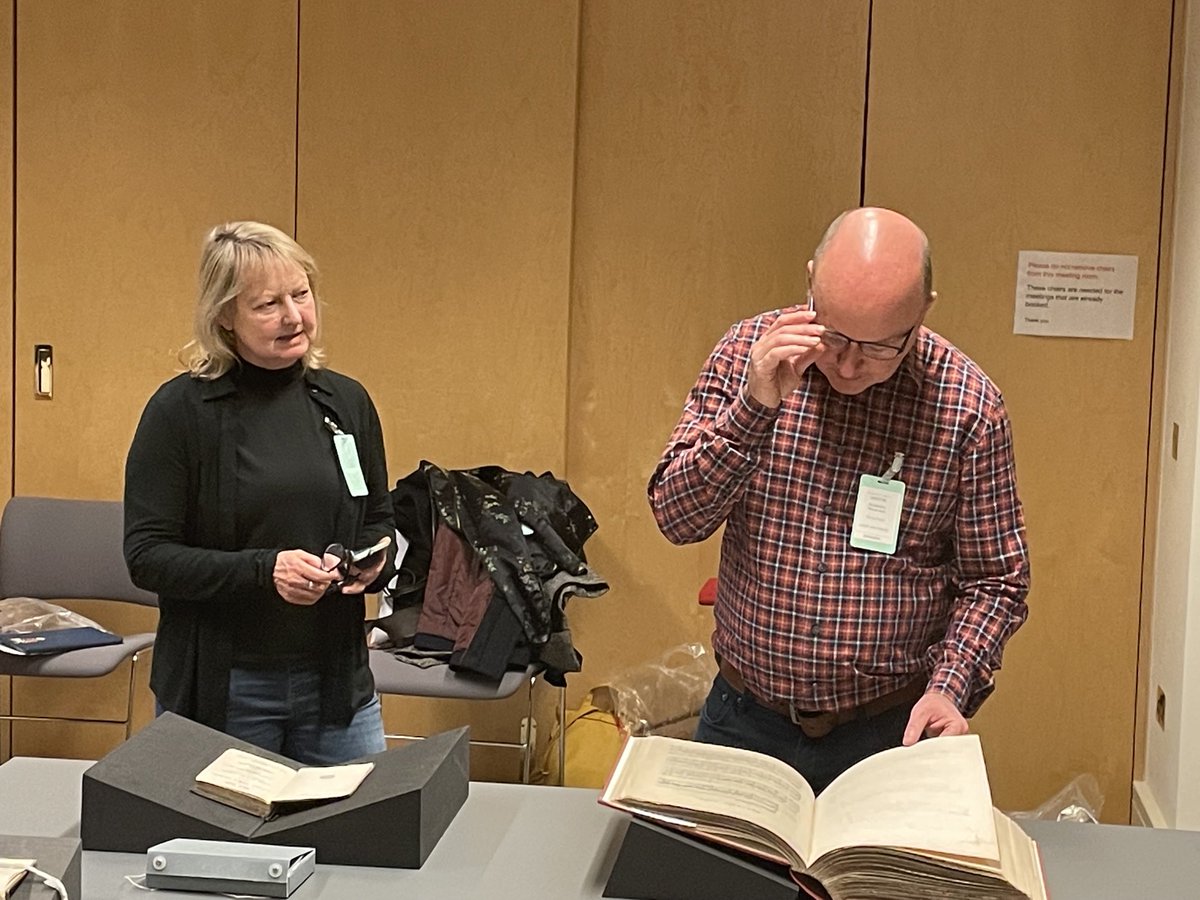 Thomas Peace (@tpcanoe) on Twitter photo Here’s a shot of <a href="/ninareidm/">Nina Reid-Maroney</a> encouraging our students to sing farewell song of Frederick Douglass. #PhantomsOfThePast2023 <a href="/HistoryHuron/">Huron History Dept & Community History Centre</a> @huronatwestern Here’s a shot of <a href="/ninareidm/">Nina Reid-Maroney</a> encouraging our students to sing farewell song of Frederick Douglass. #PhantomsOfThePast2023 <a href="/HistoryHuron/">Huron History Dept & Community History Centre</a> @huronatwestern