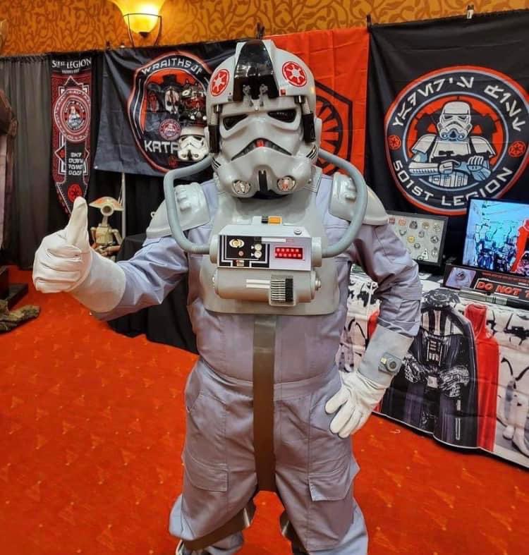 501stLegion's tweet photo. TA-69343 of The @AR501st giving you the thumbs up after after putting smiles on children’s faces at another great event!

@501st_ACD #StarWars #ATATDriver #EmpireStrikesBack #IronWolves #BadGuysDoingGood https://t.co/hmQneJid7m