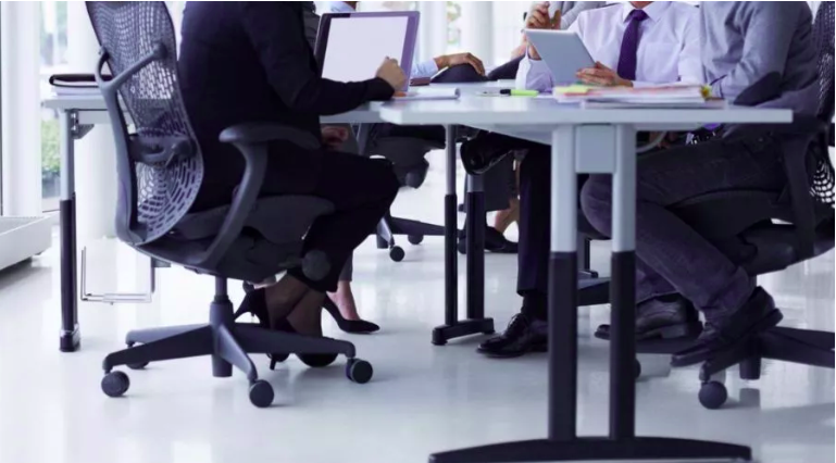 Pretty__home's tweet photo. "The Durability Of The Computer Chair And Office Chair"

When it comes to the durability of computers and office chairs, 
It depends on the type of chair you are looking at:https://t.co/R5gtbi1vmN
#chairs #ChairForLife #home #office  #officechair https://t.co/Bad63xBNAo