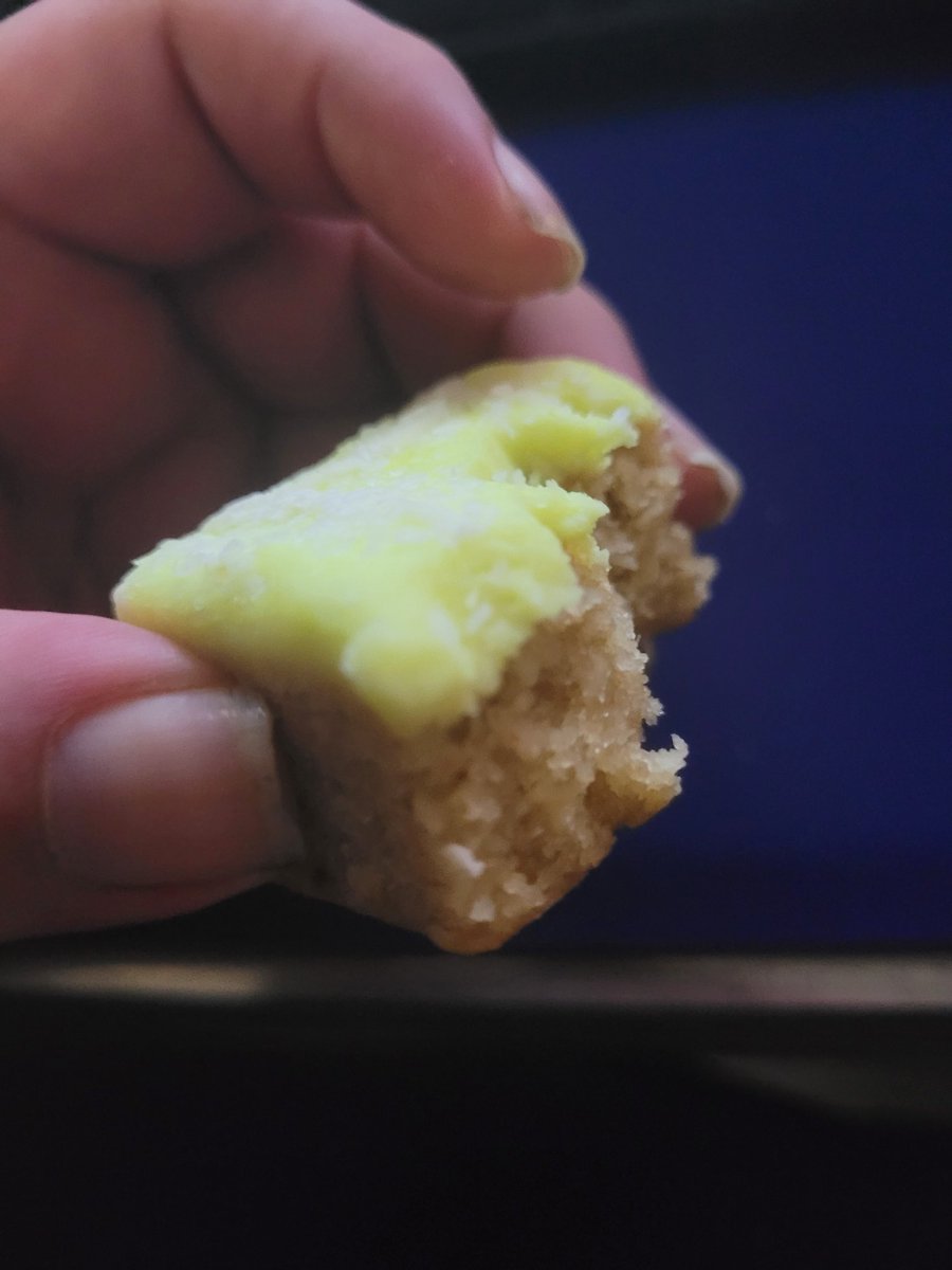 DABEAST87's tweet image. Haole Brownie with Lemon Frosting...😋😋 No, it&apos;s not part of my Diet &amp;amp; Yes I&apos;m fawken eating it anyway #FATBOYPROBLEMS 😂