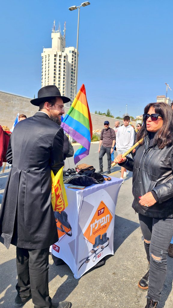 Yishai Fleisher يشاي ישי פליישר 🕎 on Twitter "It happened! CHABAD