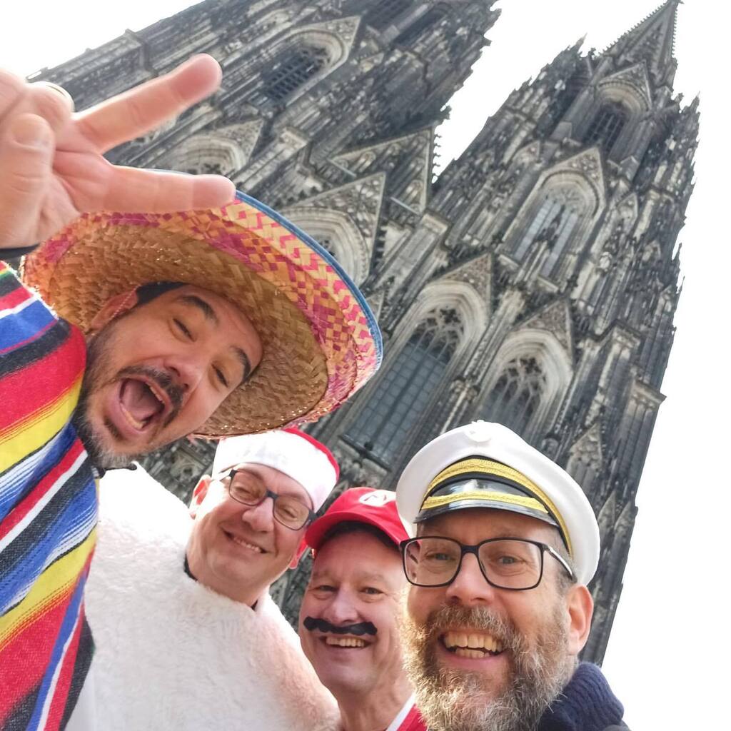 dschortsch's tweet photo. #alaaf #kölle #karneval #cologne https://t.co/xfgbf5vlaE