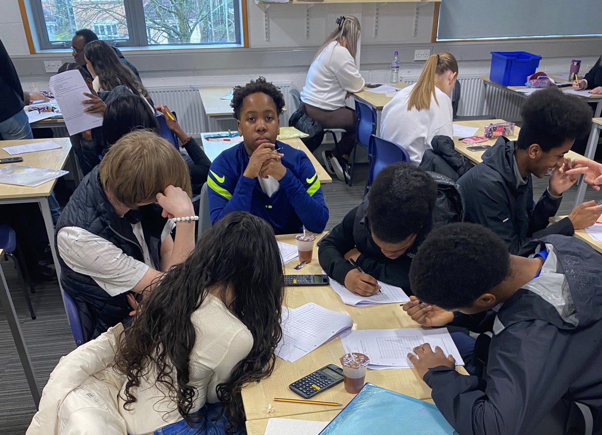StAnnesAcademy's tweet image. Y11 GCSE maths holiday revision sessions are well underway at St Anne&apos;s Academy today. Keep up the good work! #thebestfromeveryone #mathsrevision @CranmerTrust