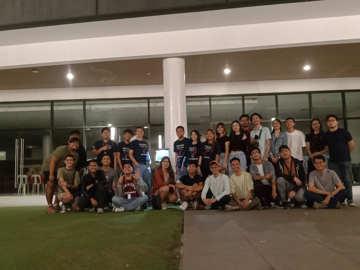 earthshakerph's tweet photo. #EScienceNews | Introducing for the 1st time "Ponggo: The 7th Philippine Meteorite" to the public and Free Telescope Viewing (FTV) Event
Earth Shaker members and founder Aldei, Peachy, and Matthew along with his twin brother Mark join the Manila Street Astronomers event. (1) https://t.co/aYEdT5ZPIx