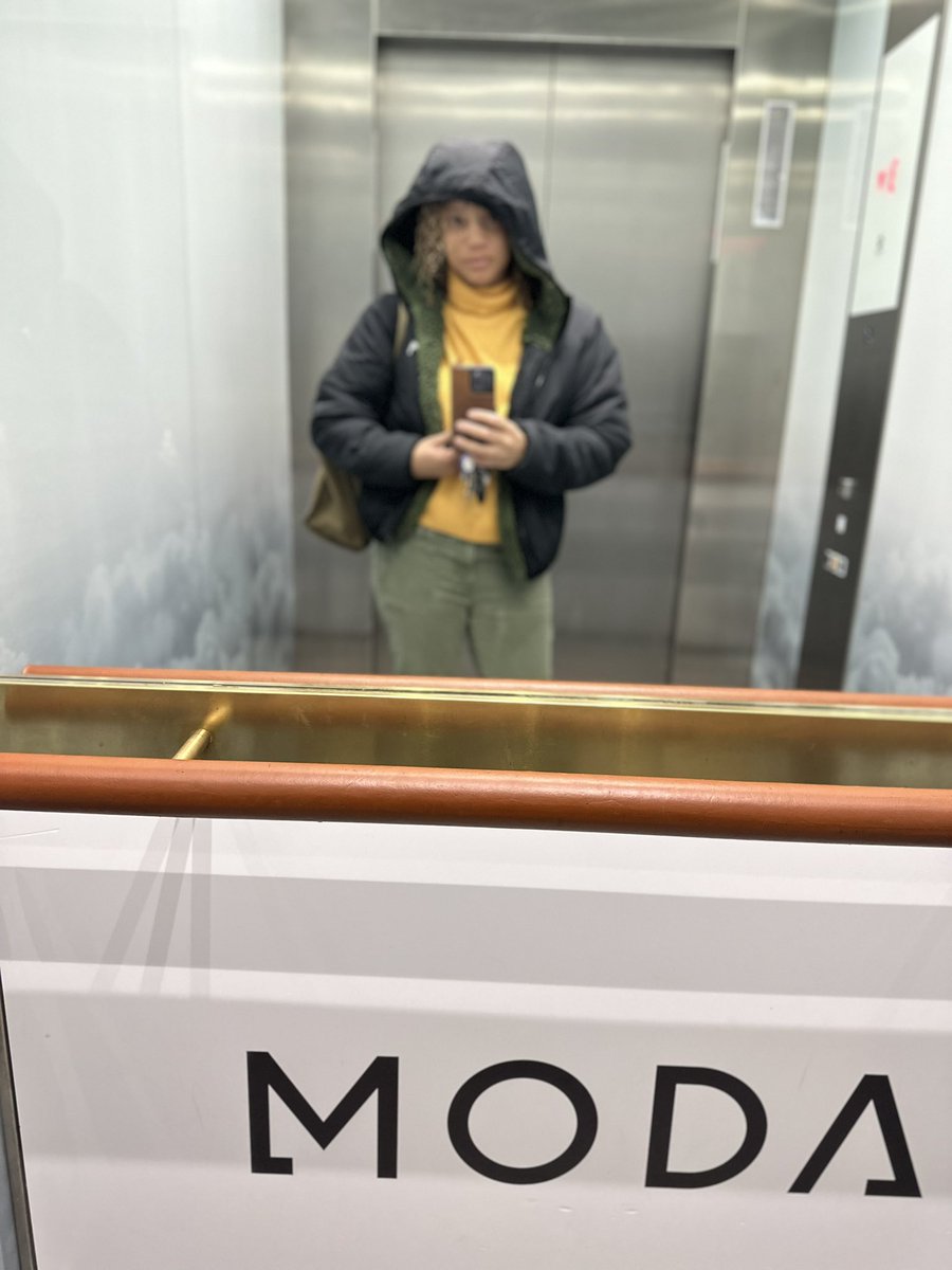 Angela Griffin tweet media