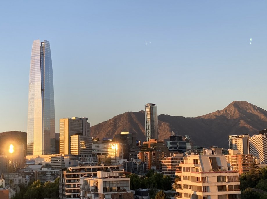 DFinanciero's tweet photo. 🔑  #DFFull | 🔎 Chile recupera su puesto como el más seguro de América Latina https://t.co/xal5wtvlBy https://t.co/y3CjUKkhYb