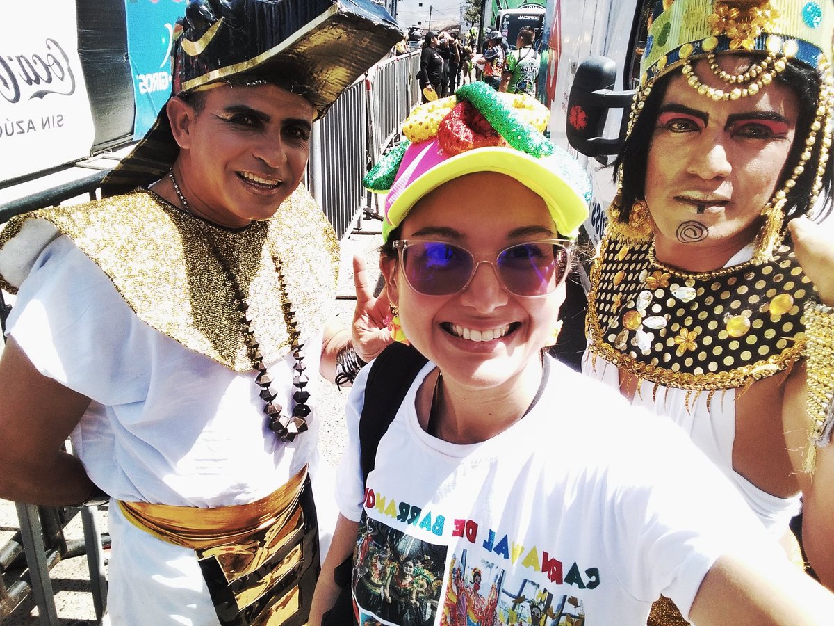 carnaval_stereo's tweet photo. Backstage
Carnaval de la 44 
Batalla de Flores Sonia Osorio. 
Cubrimiento para @CORPRENSACOL 
Aliados a #carnavalstereo https://t.co/BBFBU1Xxp3