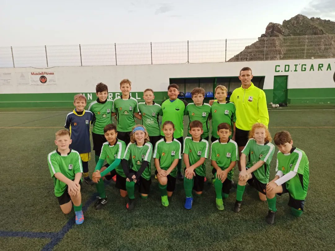 CDIGARA2022's tweet photo. Así quedaron los equipos de nuestra #cantera que compitieron este fin de semana.
#EMFAdeje 2
Benjamin 2
#RaquiLabrador 4
#InfantilA 7
Hoy volveremos a entrenar en el verde del Municipal 🏟 José Antonio Fumero
#Cortitayalpie #ailusionnonosganan
🟢⚫️🟢⚫️🟢⚫️🟢
#Mareaverdeynegra https://t.co/JudNlVn4XR