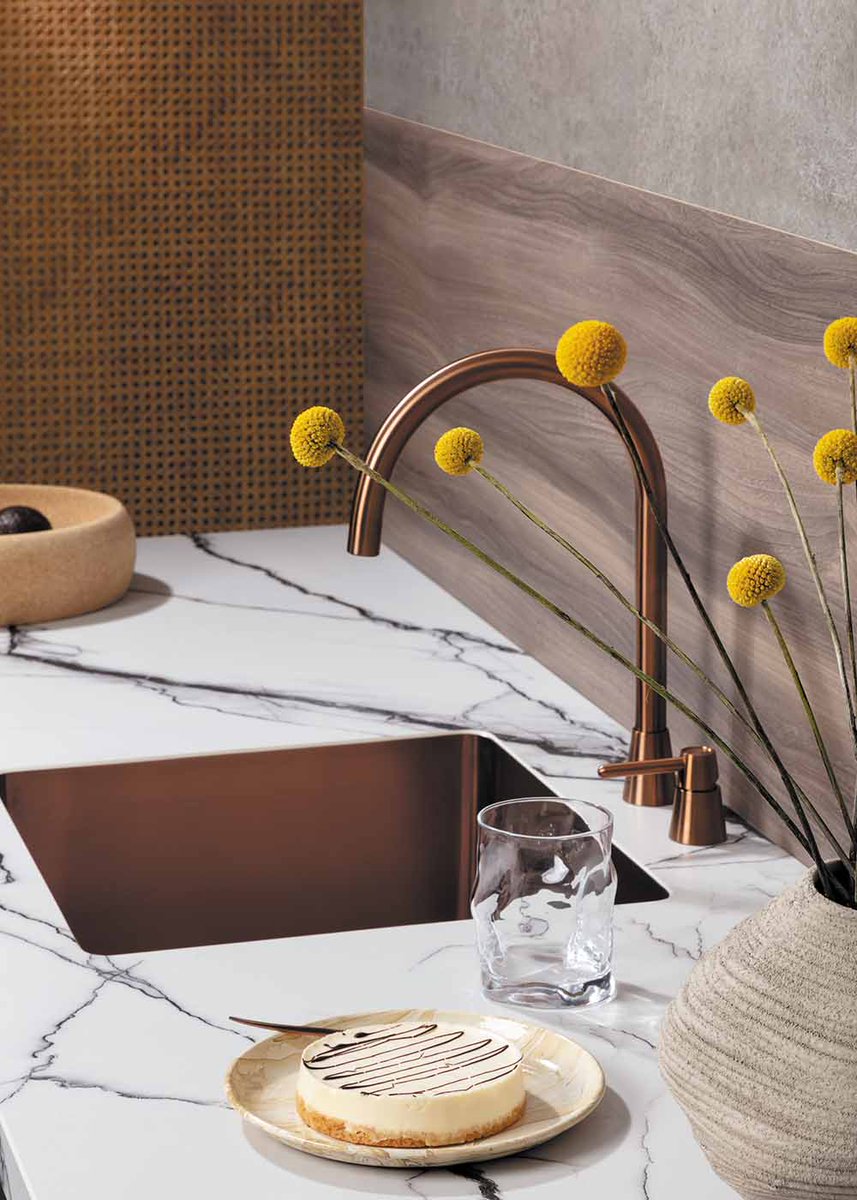 Met de exclusieve en kwalitatieve keukenkranen van Lanesto kun je alle kanten op!
Dit is het nieuwe ontwerp: Cone Counter. Ontworpen door top designer #Osiris Hertman. Het materiaal is van geborsteld rvs en verkrijgbaar in 5 kleuren hubs.ly/Q01zMhL50