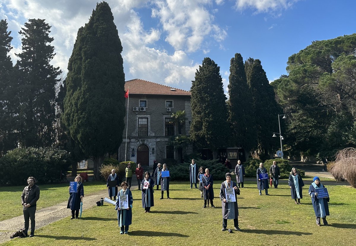 Liyakatin öneminin her zamankinden daha bariz olduğu bugün...