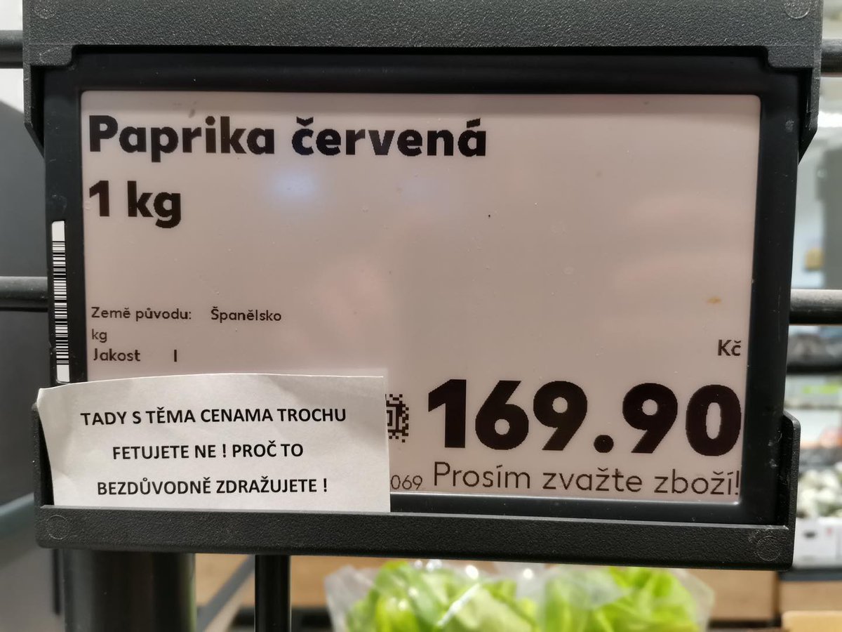 <a href="/TrueCzechCloud/">Petr "CzechCloud" Žalud</a> to po včerejším tweetu šel vysvětlit přímo do obchodu