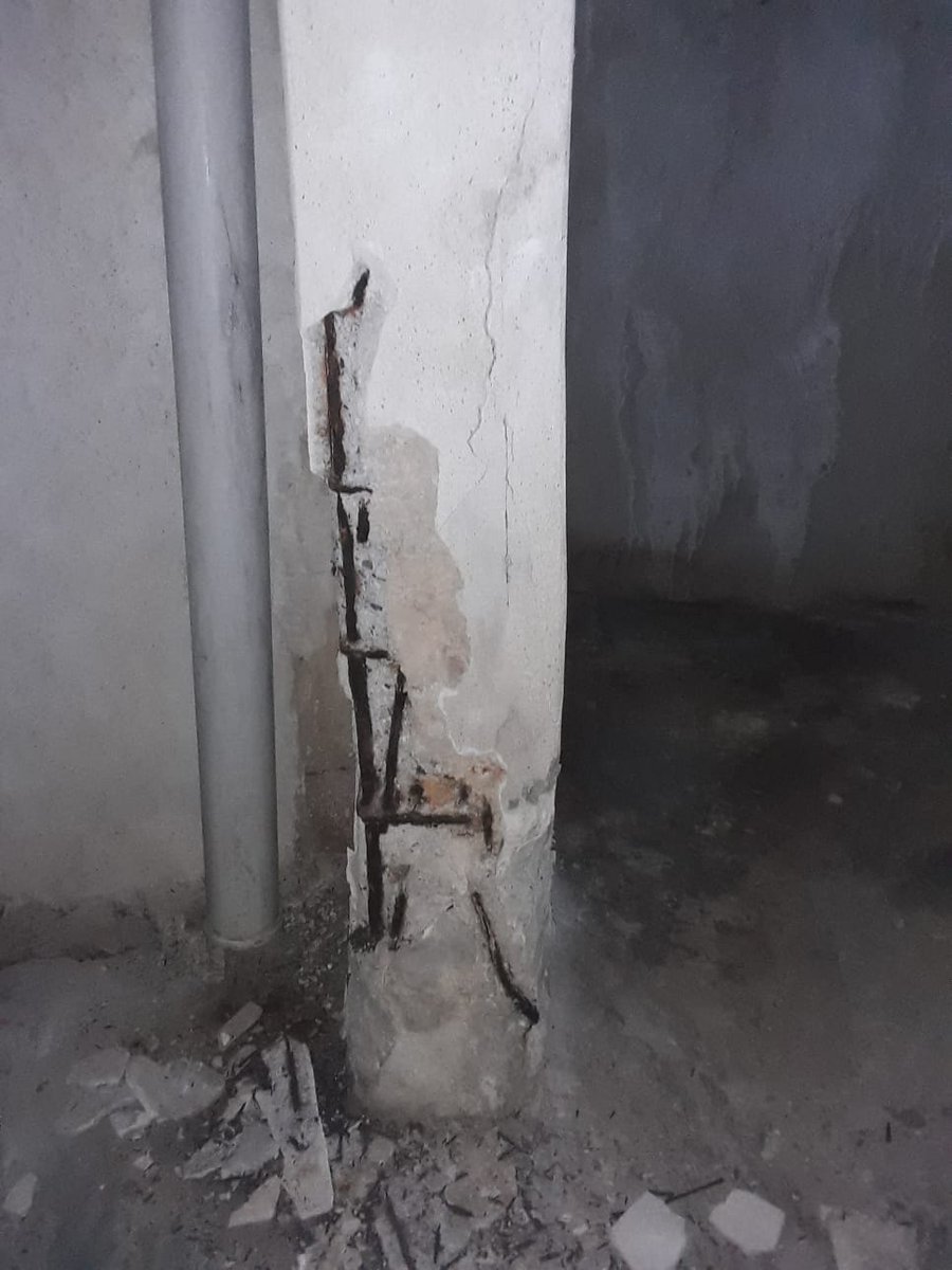 fnddgncc's tweet photo. Arkadaşlar bizim kolonların hali bu
Yönetici ısrarla oturabilir diyo sizce oturulurmu burda?
#deprem https://t.co/SIQMrPJZyP
