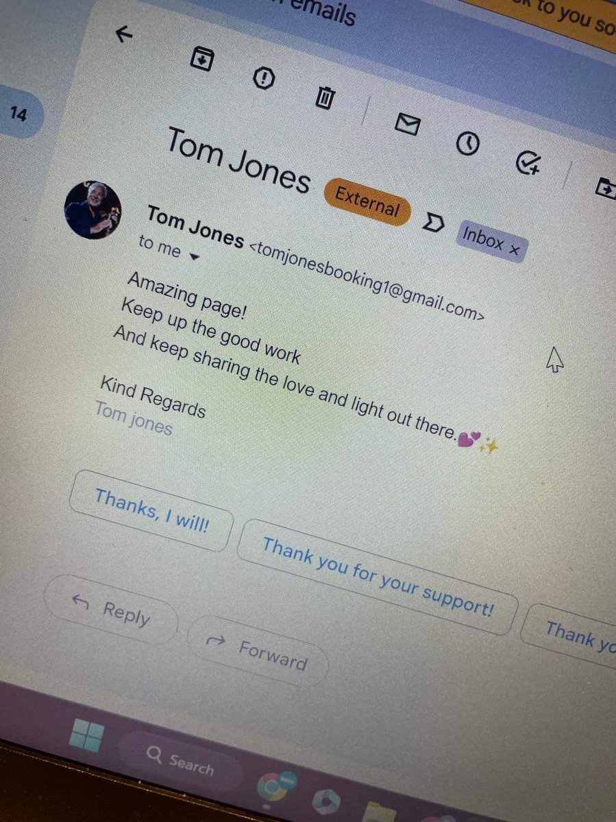When THE REAL TOM JONES pops in to the emails! 😱🏴󠁧󠁢󠁷󠁬󠁳󠁿❤️ #tomjones #realtomjones #reallyrealtomjones #100percentnotspamtomjones