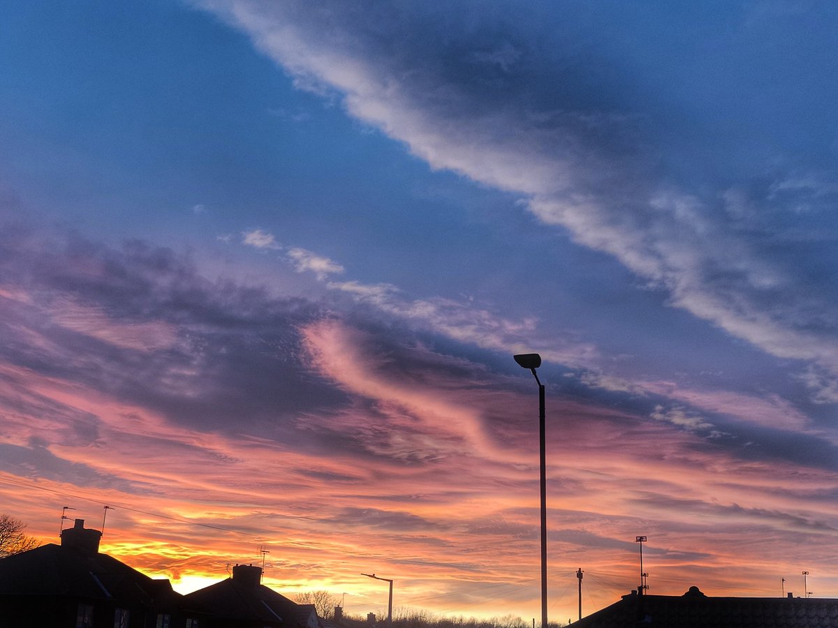 Dawn Howden 👁️💥🔥🤯 tweet media