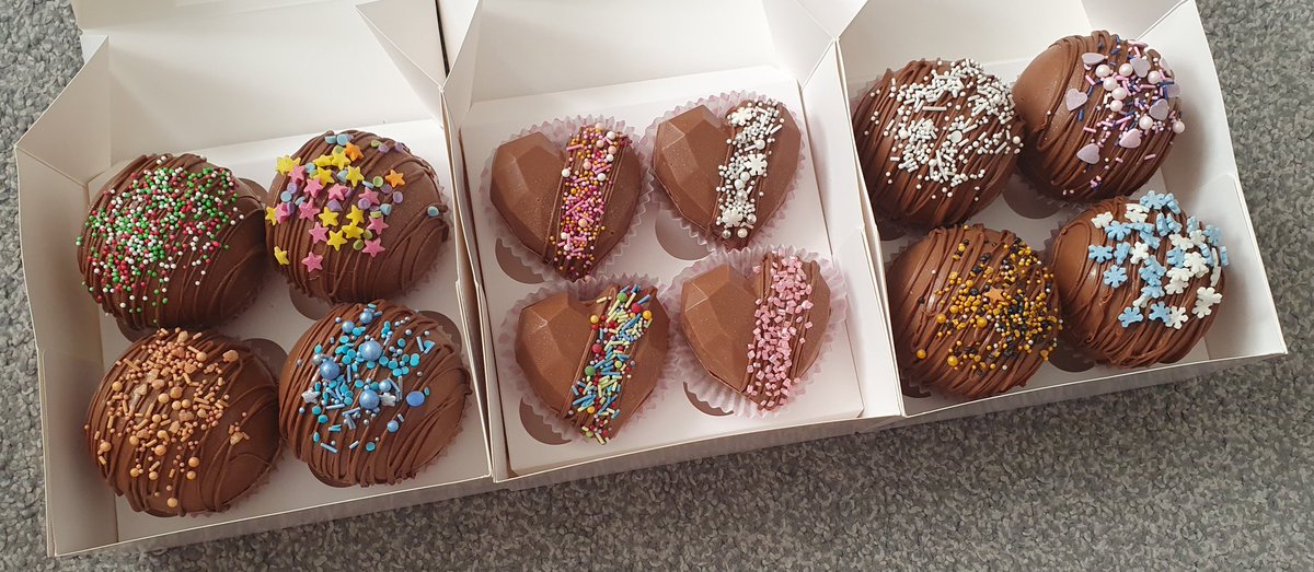 ShaziaMulla's tweet image. Hot Chocolate Bombs for Auction at the High Tea Event! 🥰🥰 #charity #liarelieftrust #fundraising #charitywipescalamity #donate #donategenerously #hotchocolate #hotchocolatebombs 🍫☕️