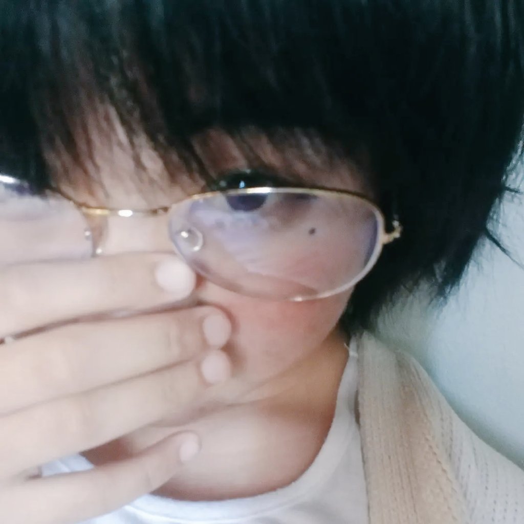飛 tweet media