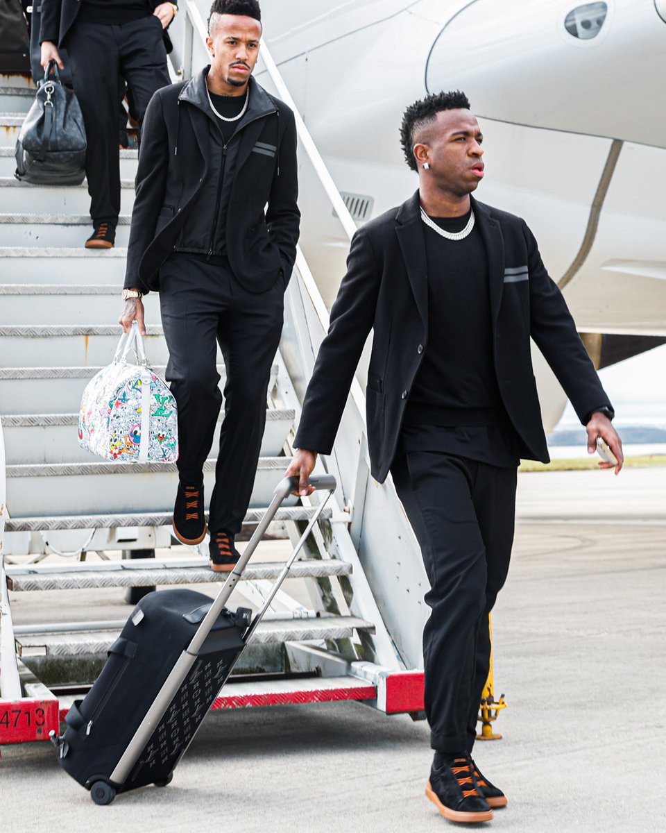 realmadriden's tweet image. 🛬 Liverpool, we&apos;re HERE! 
🔜 #UCL