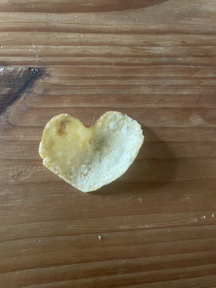 Igor49152409's tweet photo. @walkers_crisps #LovefromWalkers https://t.co/Rl17g6Ya4N