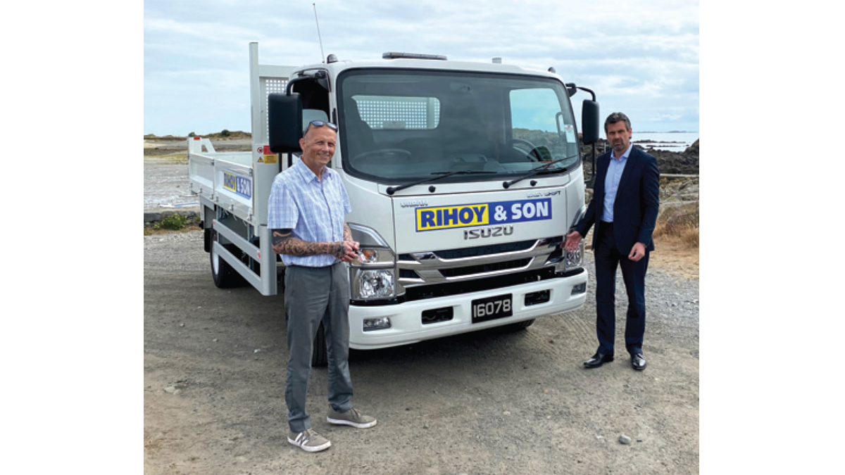 .@RihoyandSon has recently taken delivery of its third @IsuzuTruckUK 7.5 tonne tipper truck 👇
cvwmagazine.co.uk/rihoy-son-acqu…