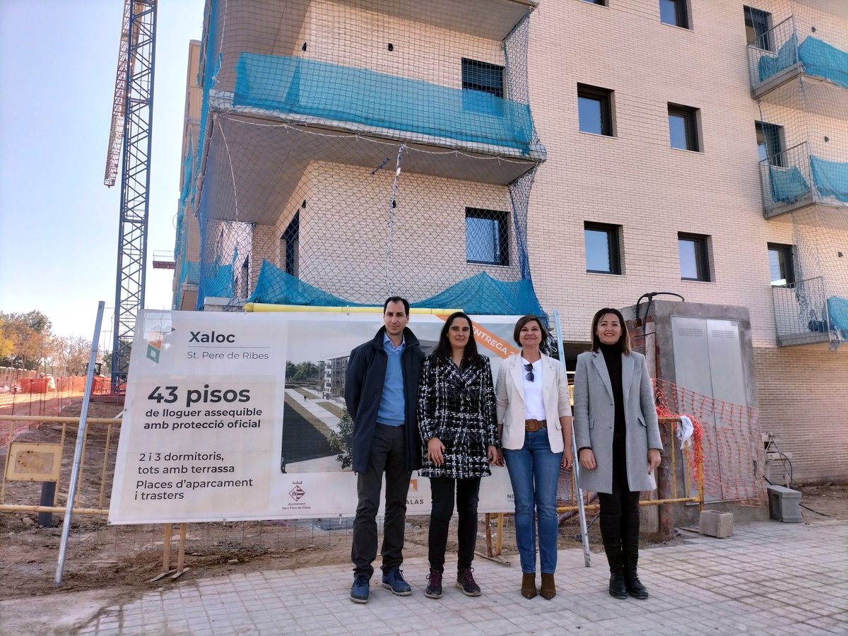 L’alcaldessa de Sant Pere de Ribes, Abigail Garrido, ha visitat l’edifici Xaloc: 43 habitatges d’HPO de lloguer assequible promoguts per la Fundació SALAS i que gestionarà la @FundacioNouLloc.

Més informació: fundaciosalas.org/lalcaldessa-de…