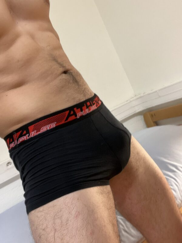 Quand Tommy nous propose ses boxers…
kiffeurs.fr/shop/boxer-ple…