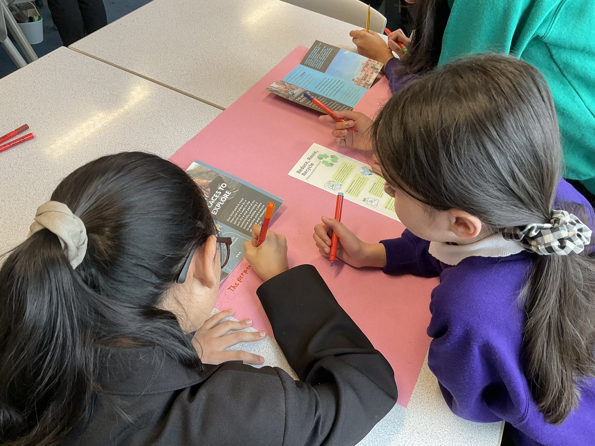 MrOBooth_HT's tweet photo. This morning in Year 6 we have enjoyed identifying the purpose of leaflets. We looked at a range of different leaflets before identifying the purpose as well as similarities and differences. https://t.co/w5BMZZGASa