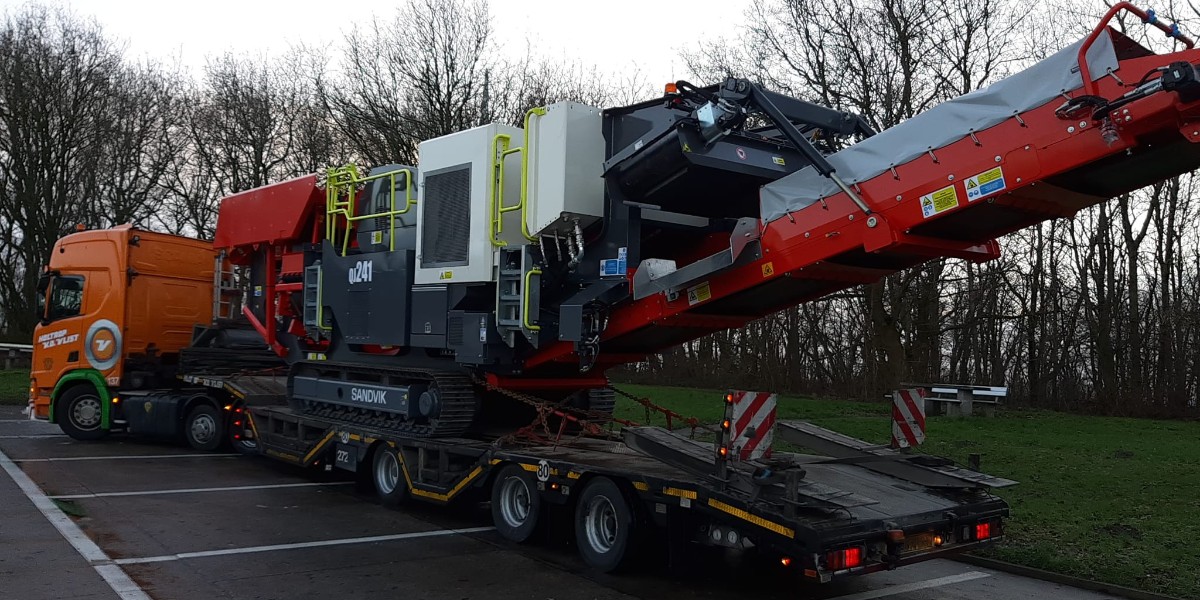 sandvikmobiles's tweet photo. Great to see 3 Sandvik QJ241 mobile jaw crushers arriving in France and Germany. Compact and ideal for locations where space is at a premium, the QJ241 combines easy manoeuvrability with high quality output. #rockprocessingsolutions #sandvikmobiles 

https://t.co/OHlgI8iGnS https://t.co/adWxQNIf35