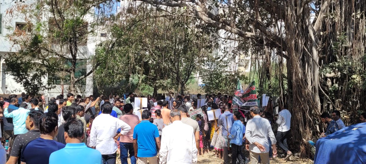 jeeth1981's tweet photo. @arvindkumar_ias Sir we are requesting you to stop Auction of Banyan tree park and park land. MLA @kp_vivekanand sir's request letter is attached. Tq MLA Vivek anna, We colony people always love you ❤️
Please #SaveBanyanTreePark
#KausalyaColony @KTRBRS @Collector_MDL @HMDA_Gov https://t.co/aHBsnJ3Igo