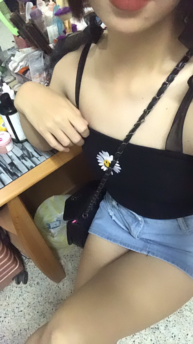 Pinch01760579's tweet photo. เตรียมเมา🥺 #นัด���ย็ดโคราช https://t.co/Fn4GwNxMGx