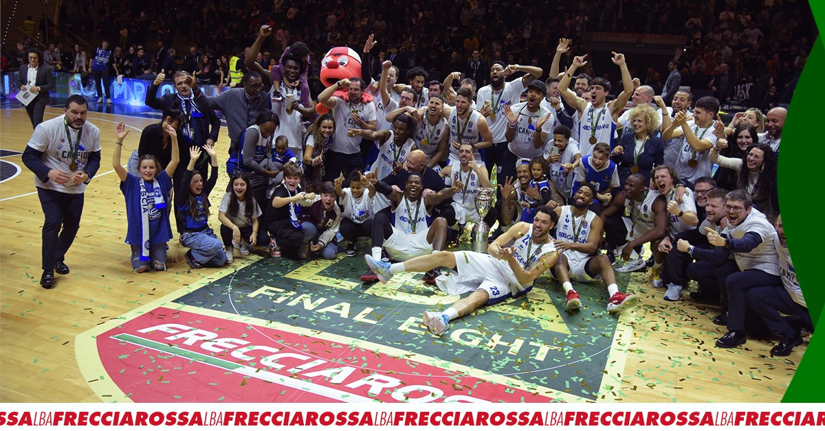 Frecciarossa_IT's tweet photo. In questa indimenticabile Frecciarossa Final Eight 2023, la passione ha fatto veramente canestro! 🏀 Record di spettatori e una ruggente vincitrice: congratulazioni alla @LeonessaBrescia per la vittoria! 🦁🏆🚄💚 @legabasketa #LBAFrecciarossaF8 #LBAF82023 #TifaConFrecciarossa https://t.co/VUU8CVeEwL